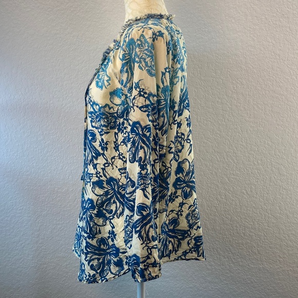 Sundance Cream and Blue Floral Silk Blouse Medium - Picture 6 of 10